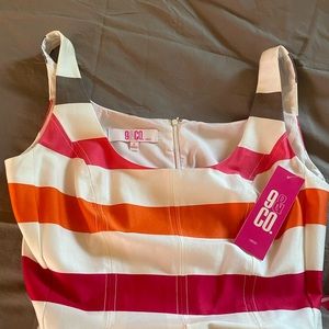 Cute Fit & Flare Day to Dinner Pink combo dress with POCKETS & zippered back